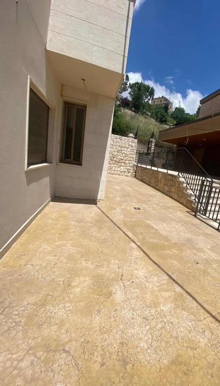Zahle el midan uncompleted apartment for Sale with terrace Ref#6151