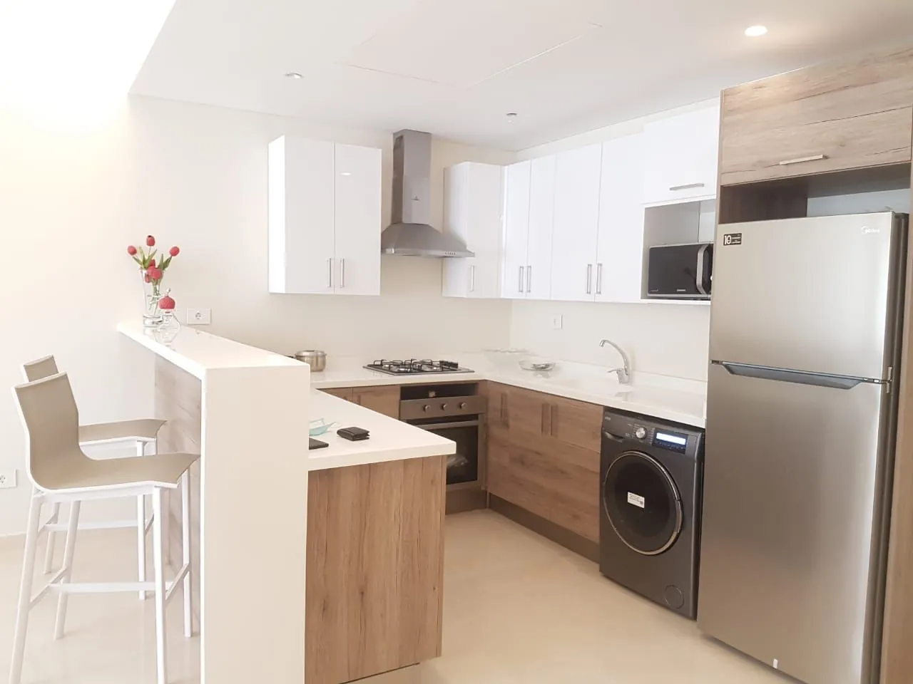 Achrafieh fully furnished apartment 80 sqm for Rent prime location #6261 — الصورة 3