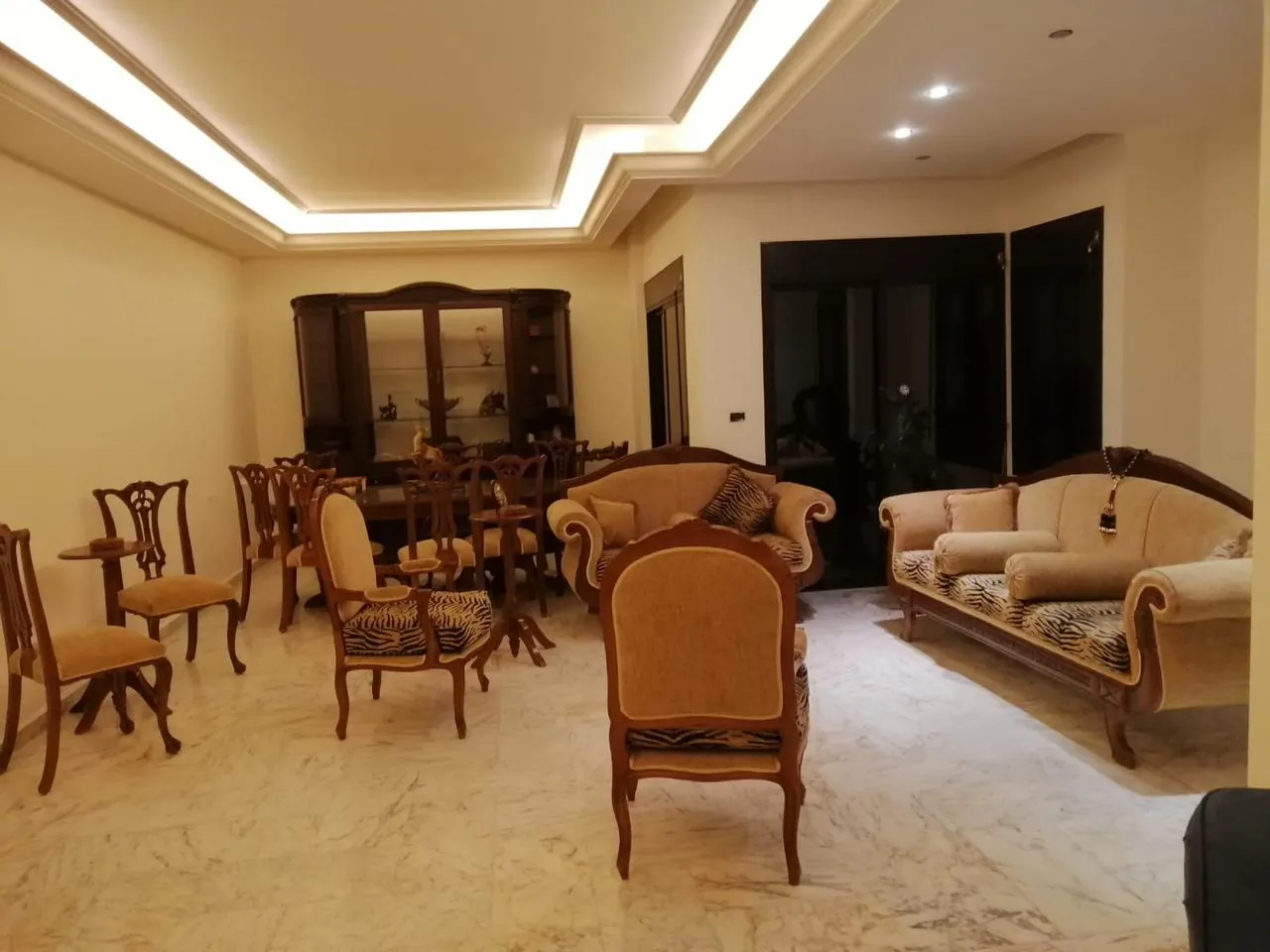Zahle dhour fully furnished apartment for Rent open nice view Ref#6315 — الصورة 1