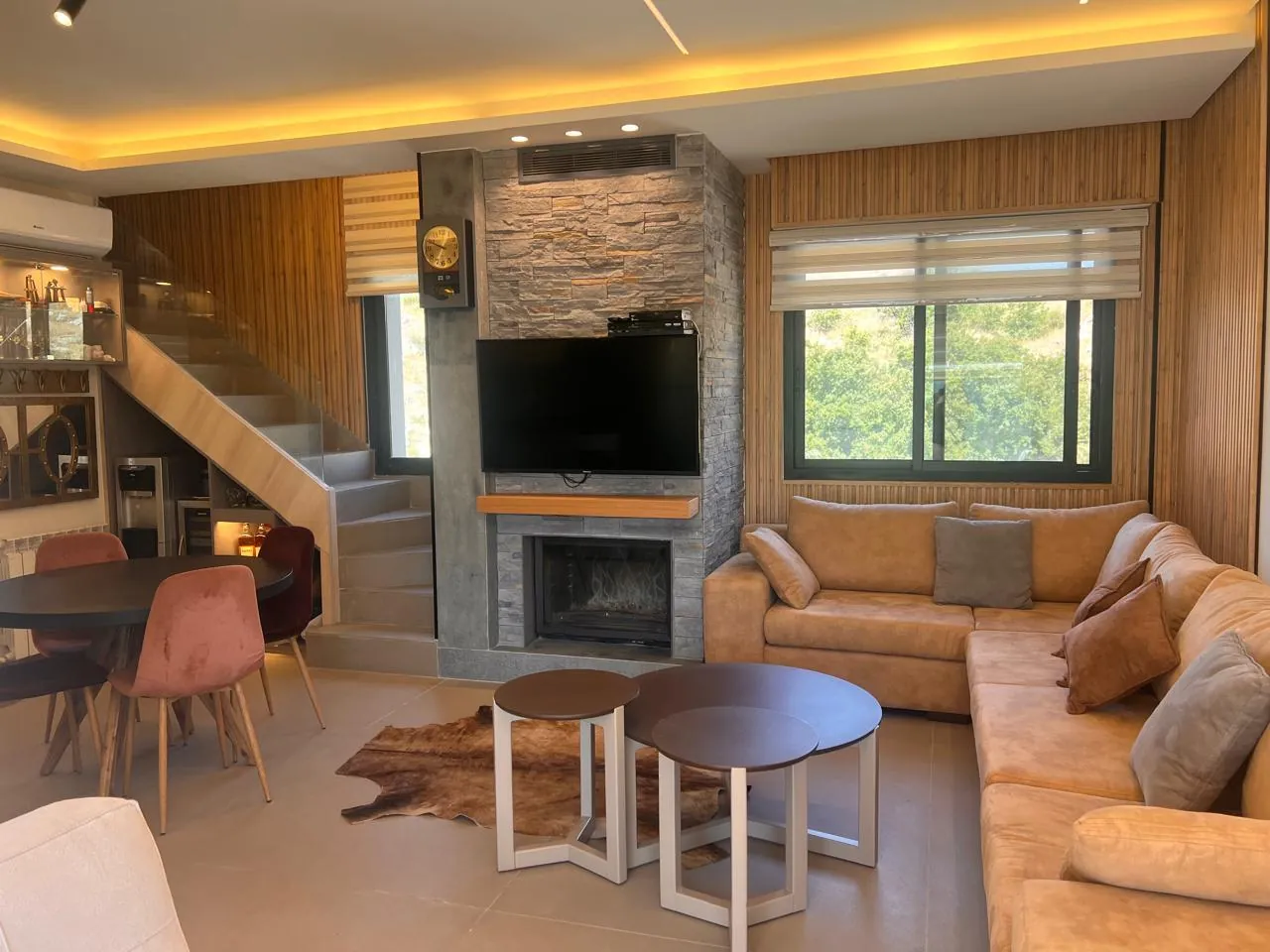 Zaarour fully furnished luxurious duplex chalet for Rent with terrace #6333 — الصورة 2