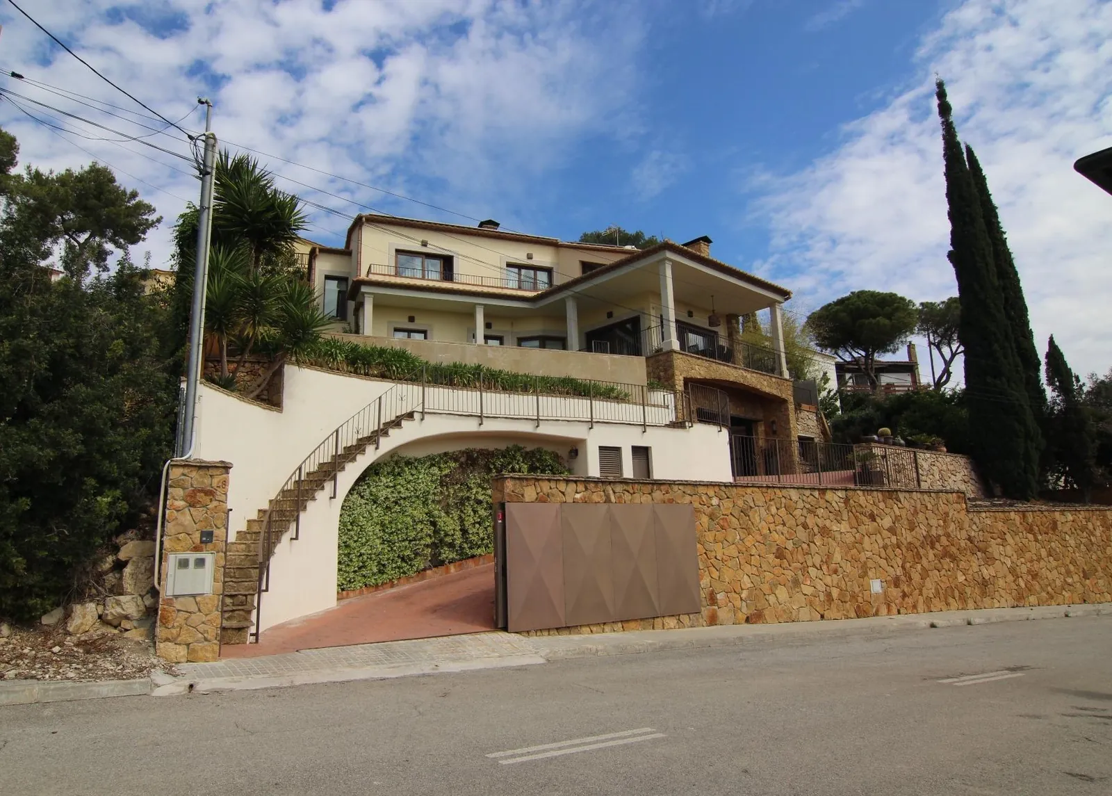 Spain stunning luxury villa with first-class design and amenities PR-00080 — الصورة 2