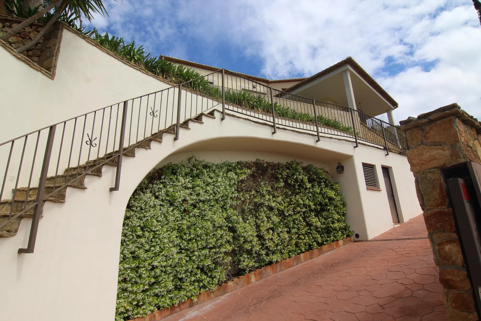 Spain stunning luxury villa with first-class design and amenities PR-00080 — الصورة 3