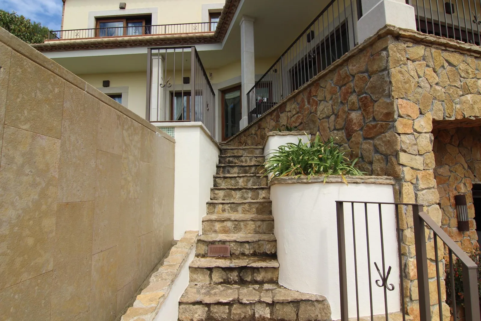 Spain stunning luxury villa with first-class design and amenities PR-00080 — الصورة 5