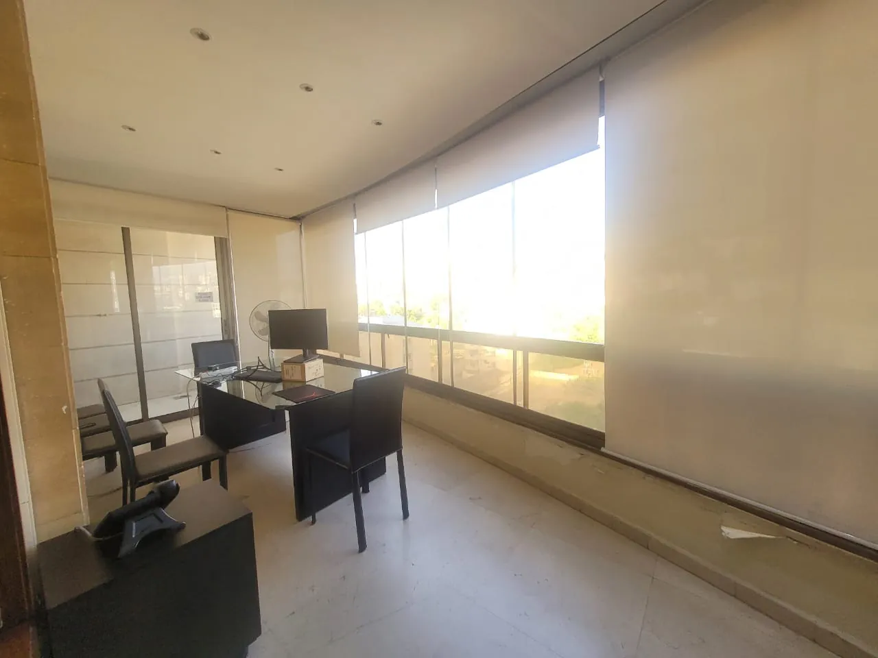 Dbayeh equipped and furnished office for Rent prime location ag-42 — الصورة 2