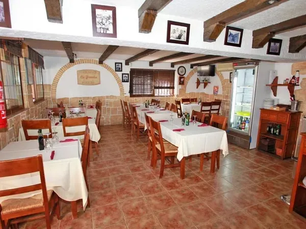 Fully equipped hospitality business to start making profits RML-02342 — photo 2