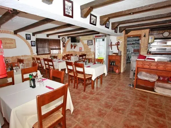 Fully equipped hospitality business to start making profits RML-02342 — photo 3