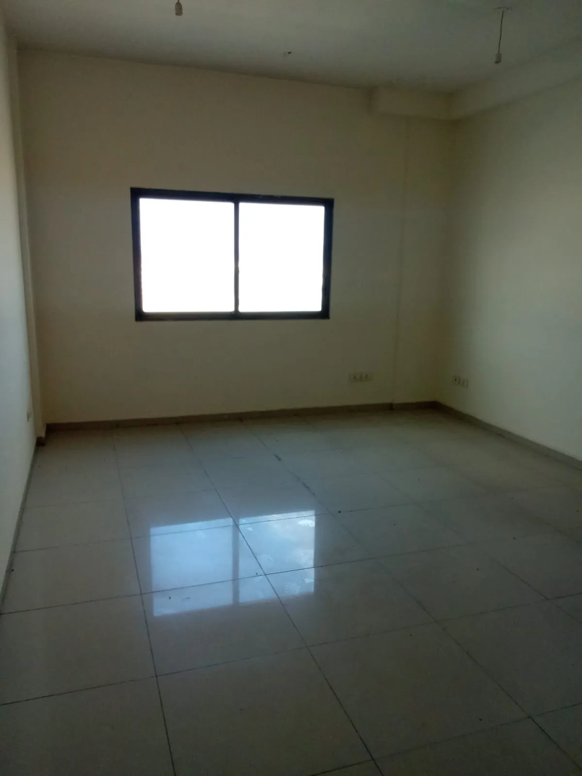 Chtoura office 462 sqm for Rent prime commercial center #6492 — photo 2