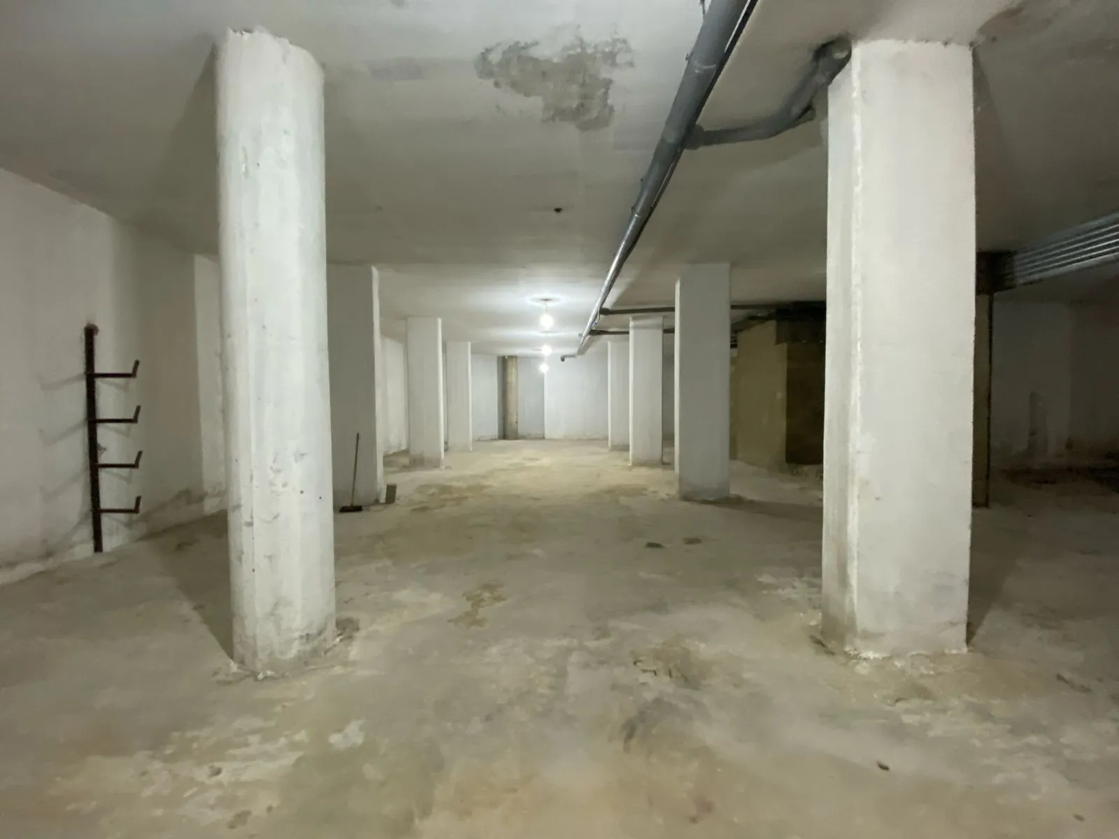 Haouch el omara warehouse 310 sqm for Rent stargate area Ref#6501 — photo 3