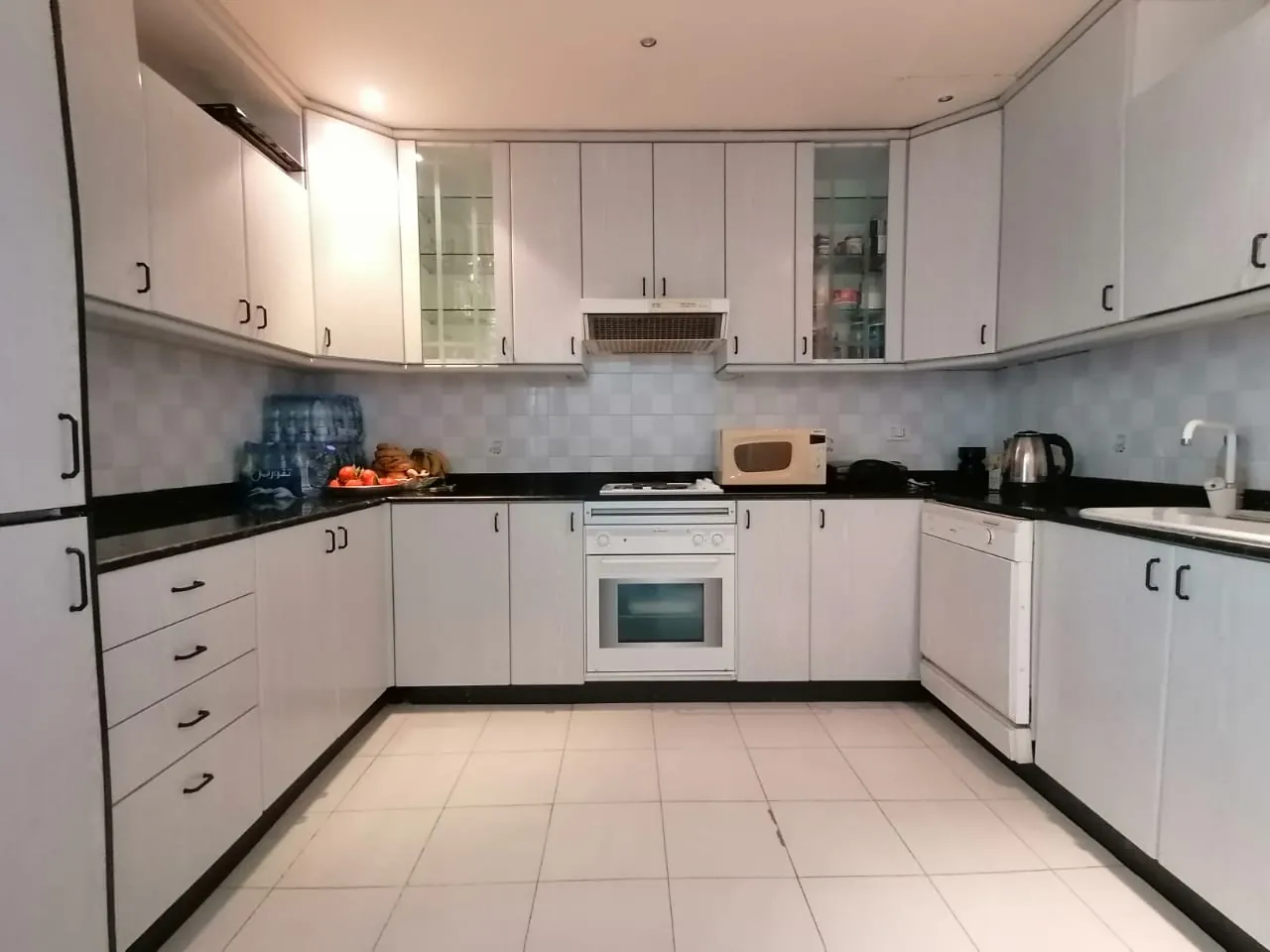 Fully Furnished Chalet for Rent in Maameltein – Panoramic Sea View #6508 — الصورة 5