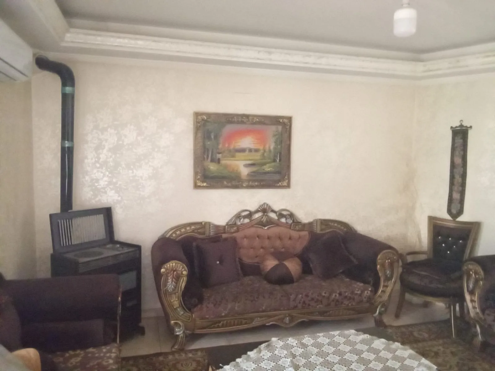 Chtoura fully furnished apartment for Rent prime location Ref#6511 — الصورة 2