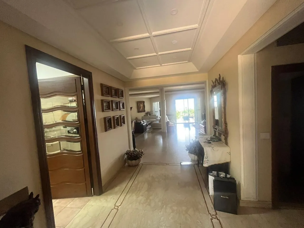 Adma Luxurious furnished 4-Floor Villa for Rent prime location sea view #6518 — الصورة 3