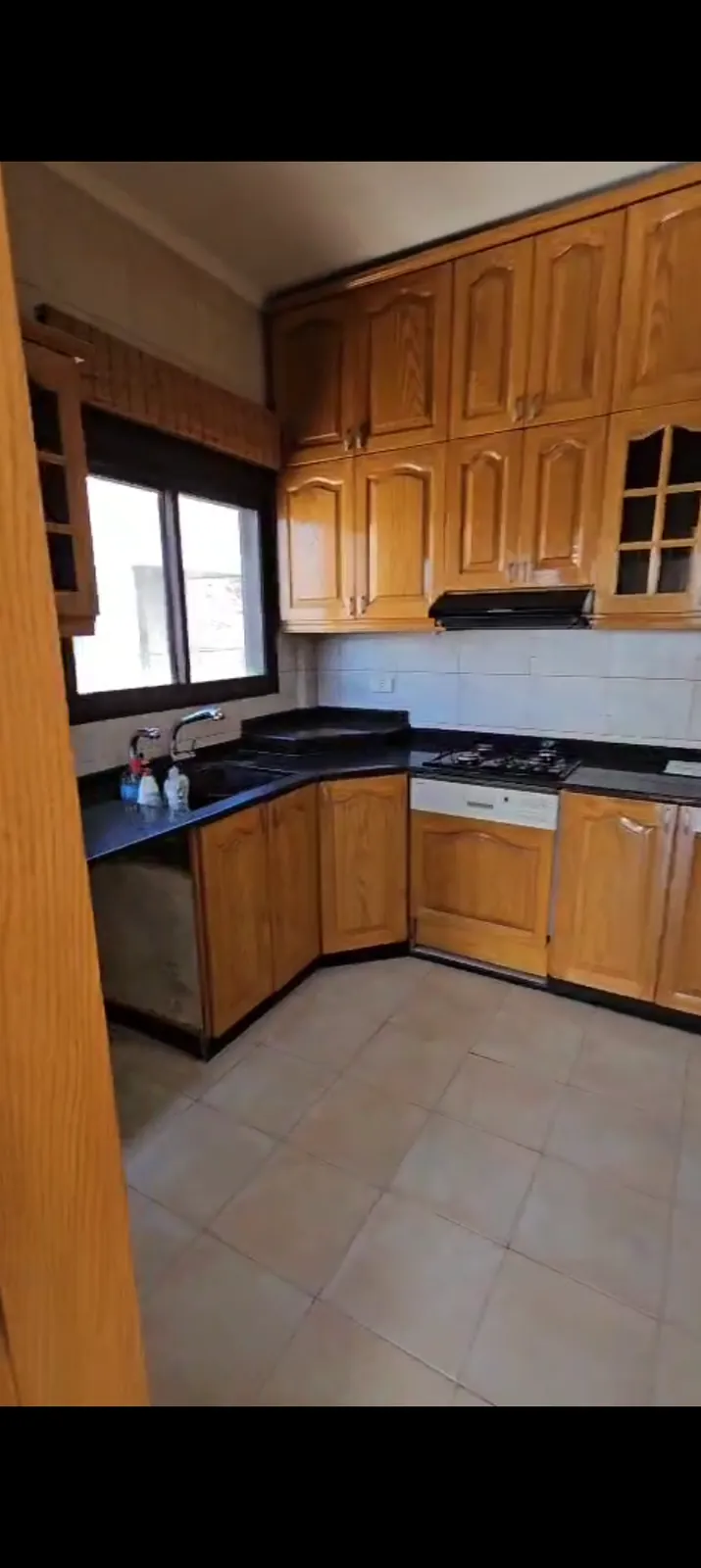 Furnished spacious Apartment for Rent in Bsalim, Panoramic View #6525 — الصورة 4