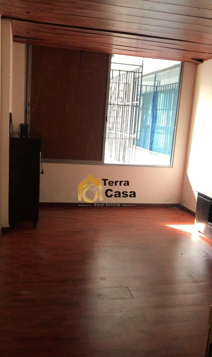 Zalka office 40 sqm for Rent prime location #6533 — photo 1