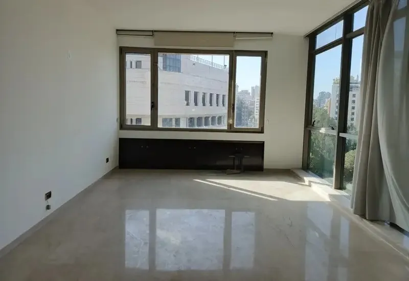 Luxury Office for Sale 130 sqm in Adlieh – Mathaf, main road #6536