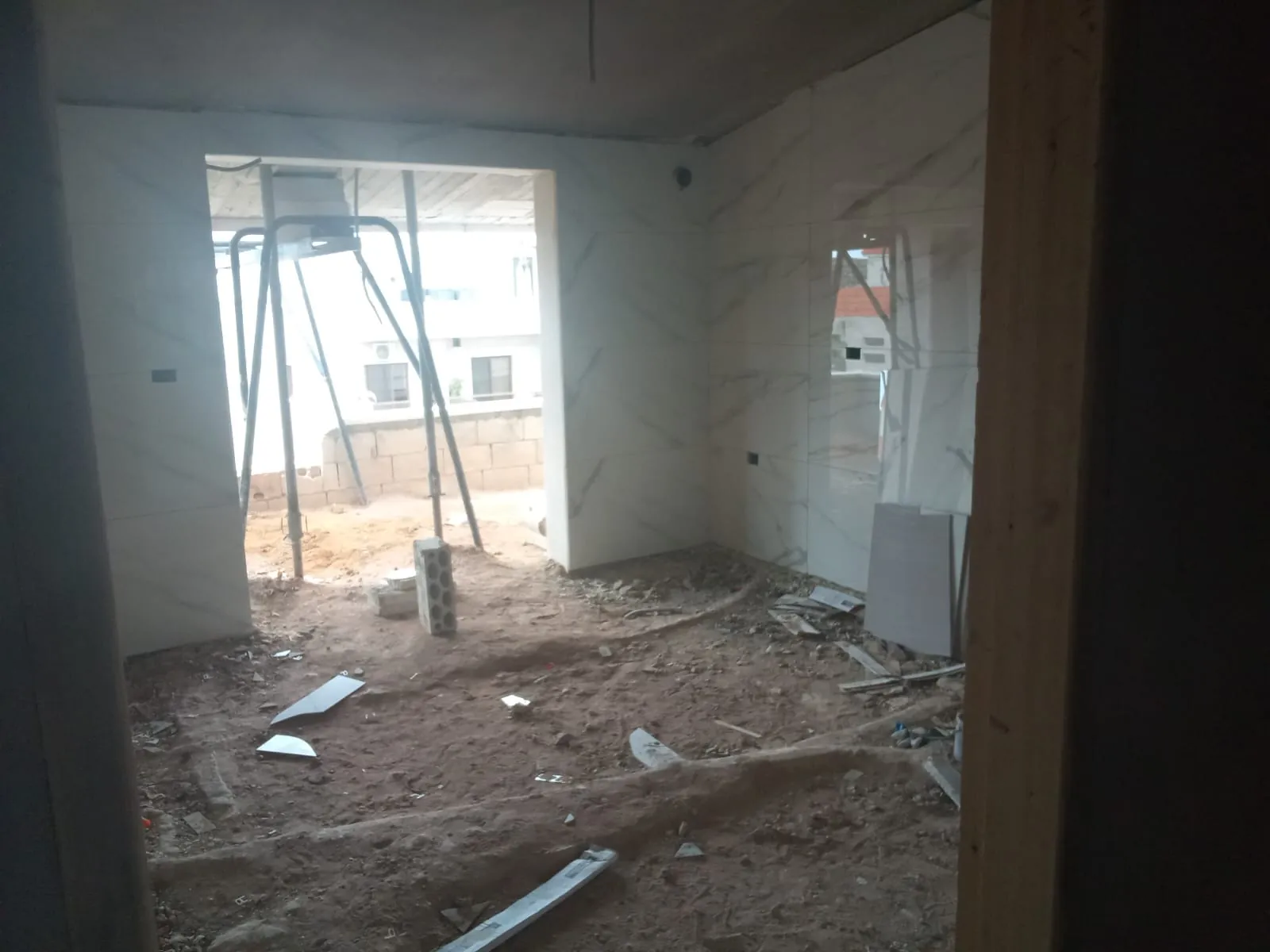 Unfinished Roof Apartment 165 sqm for Sale in New Chtoura #6559 — photo 2