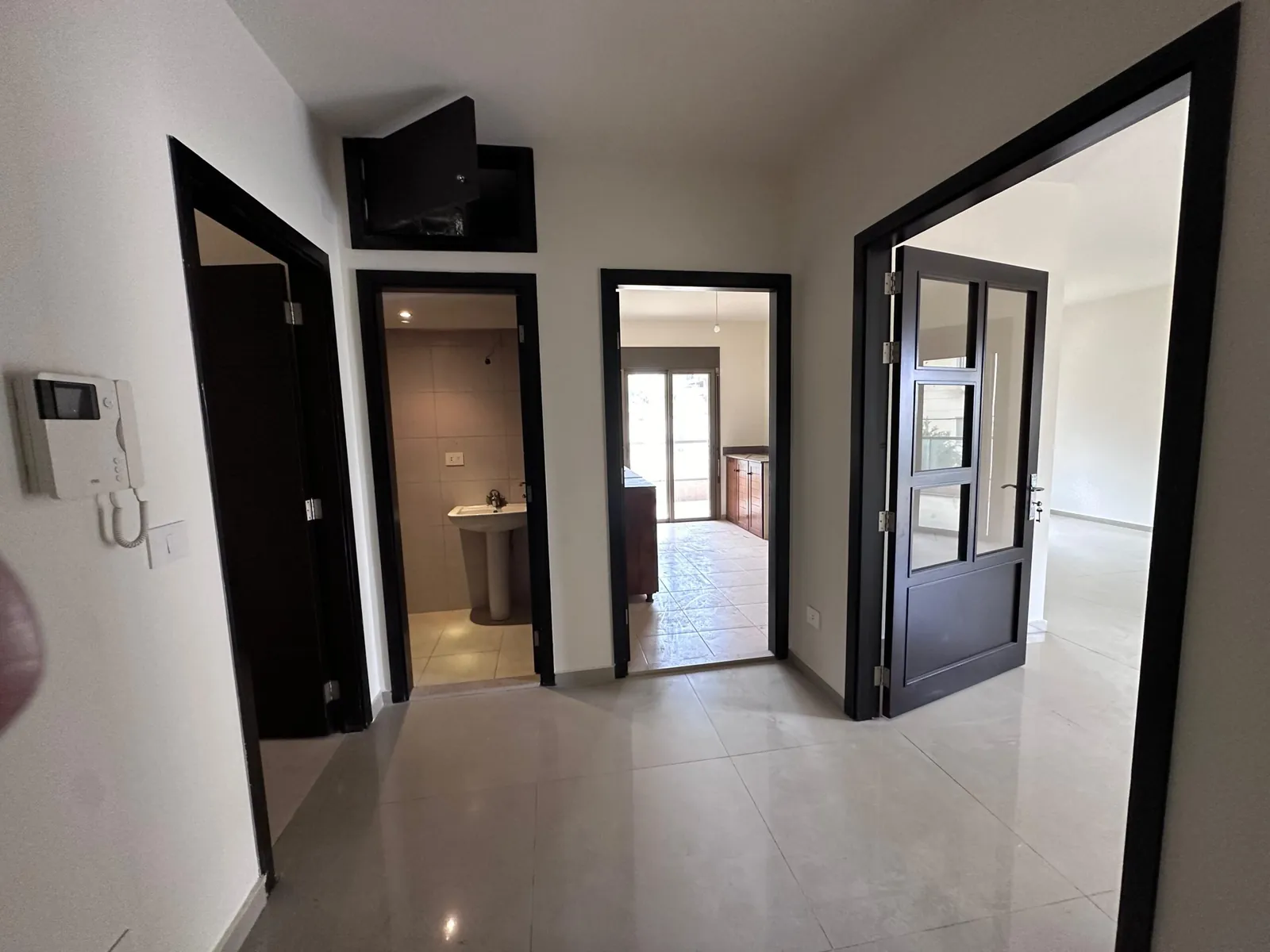 Apartment for Rent in Halat, spacious and well-appointed #6562 — الصورة 3