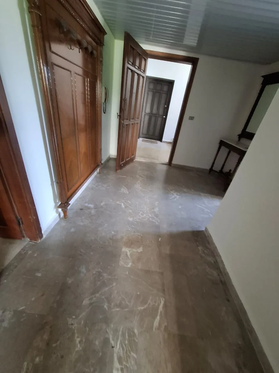 Jounieh haret sakher fully furnished apartment 220 sqm for Rent #6612 — الصورة 3