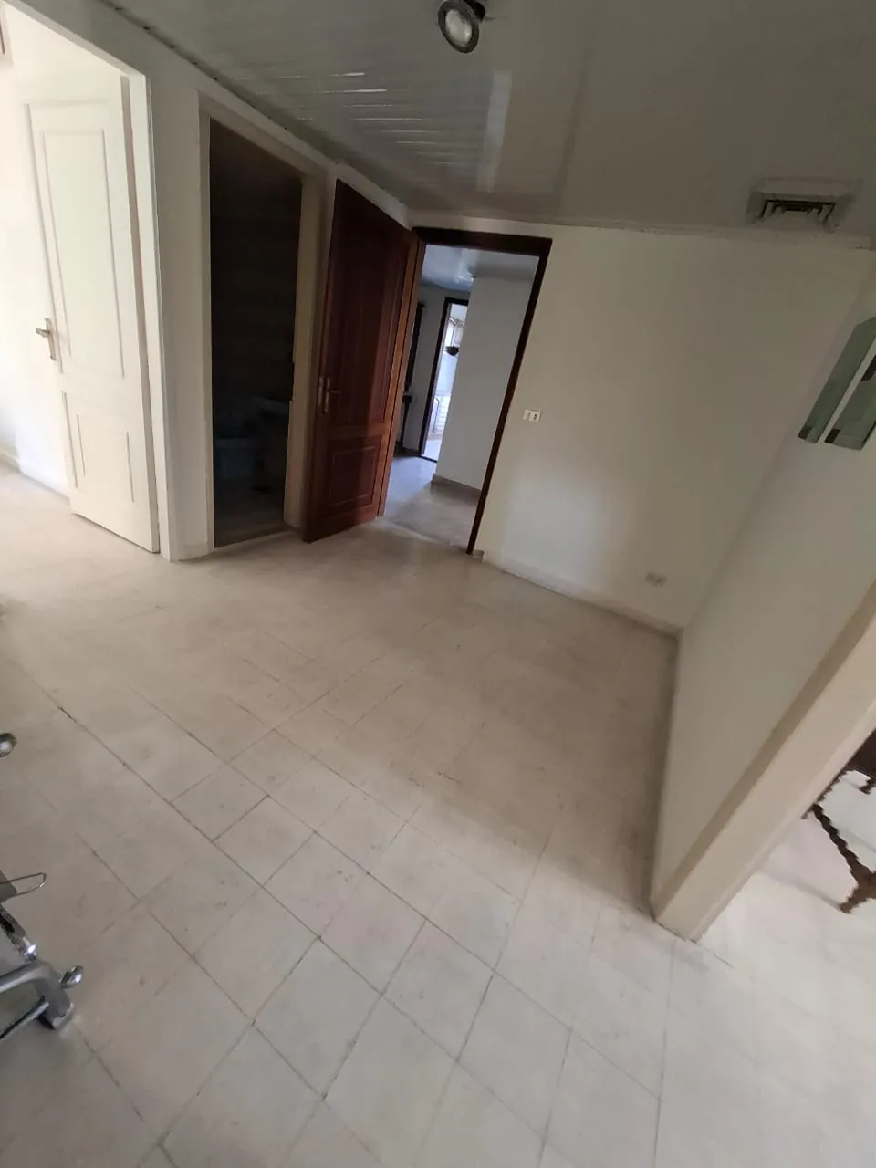 Jounieh haret sakher fully furnished apartment 220 sqm for Rent #6612 — الصورة 4