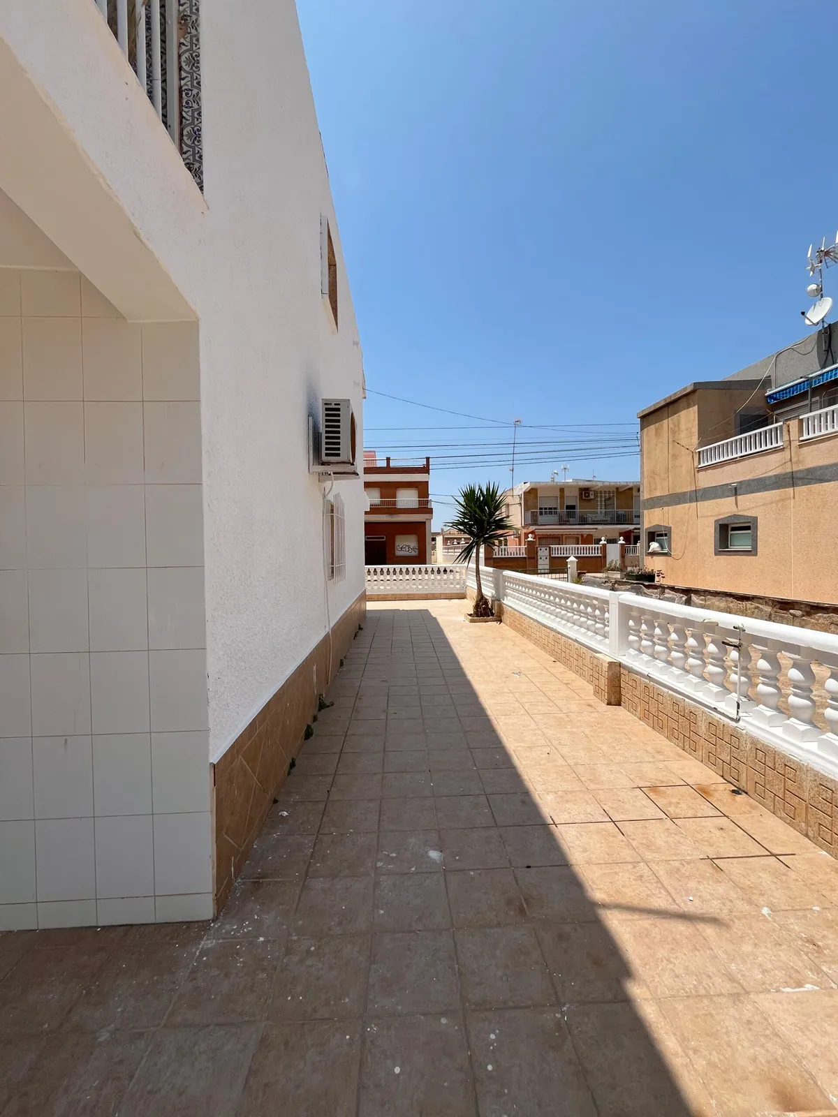 Spain Get your residency! fully renovated apartment walking distance to beach #S3 — photo 4