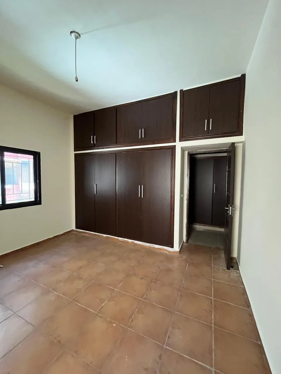 Maalaka building shops two facades 200m + apartment 250m for Sale #6642 — photo 3