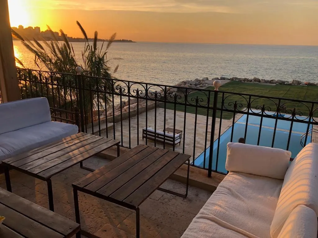 Seafront villa with commercial shops in the heart of Jounieh #6681