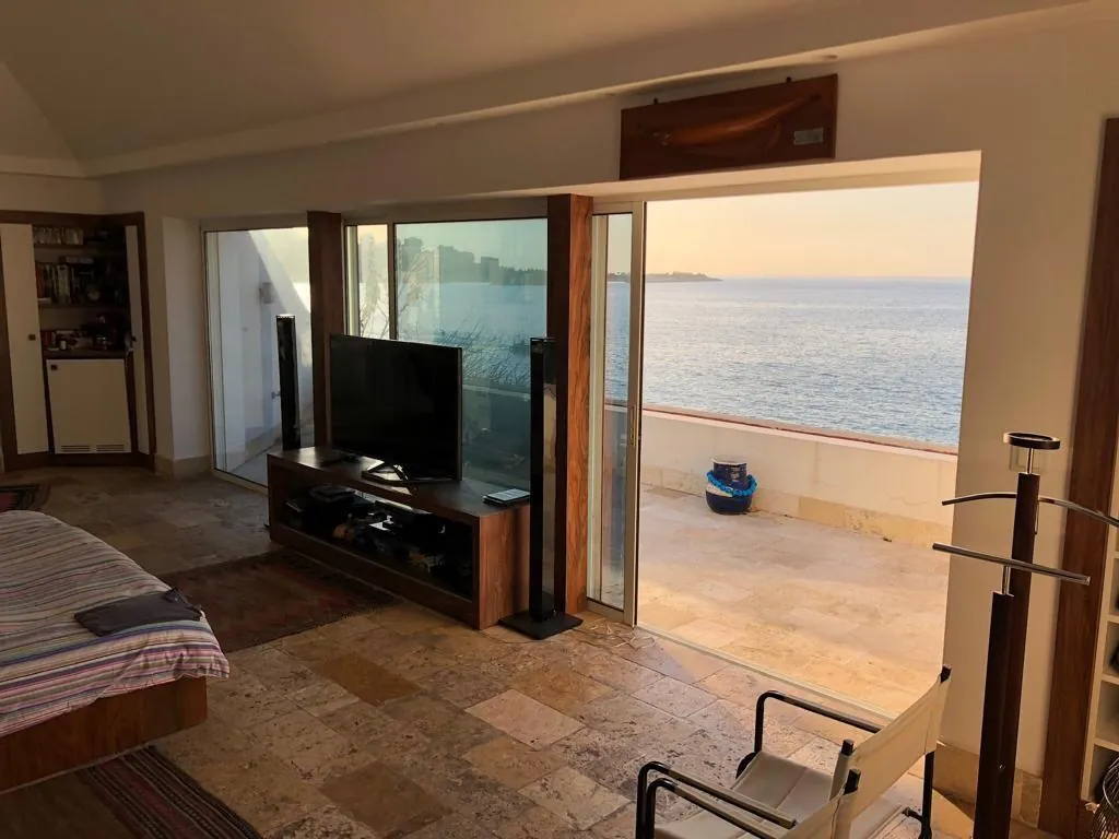 Seafront villa with commercial shops in the heart of Jounieh #6681 — photo 2