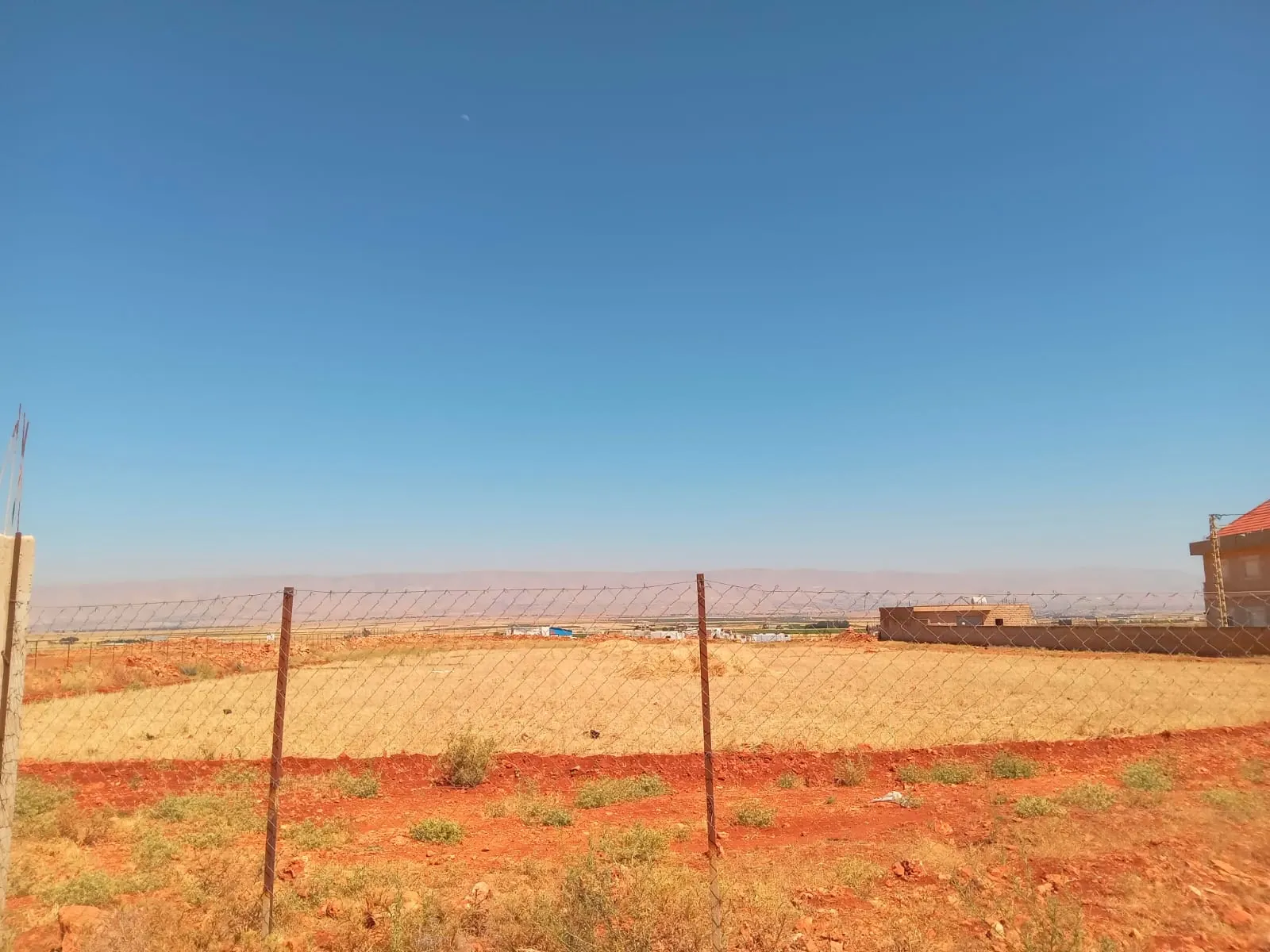 Deir el ahmar baalbek, fenced land 12,598 sqm for Sale #6717