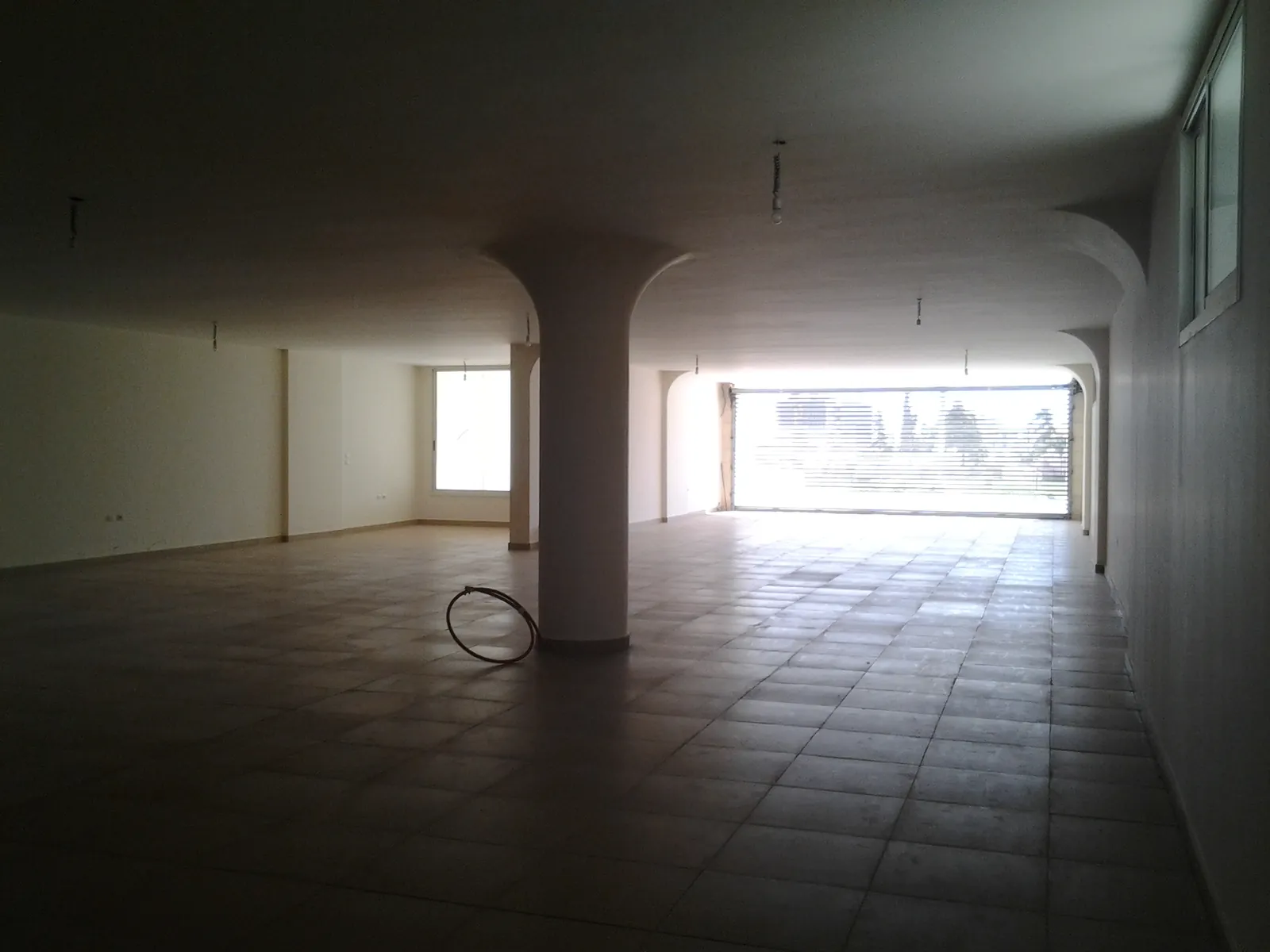 Haouch el omara brand new showroom for Rent in a prime commercial center #6718 — الصورة 5