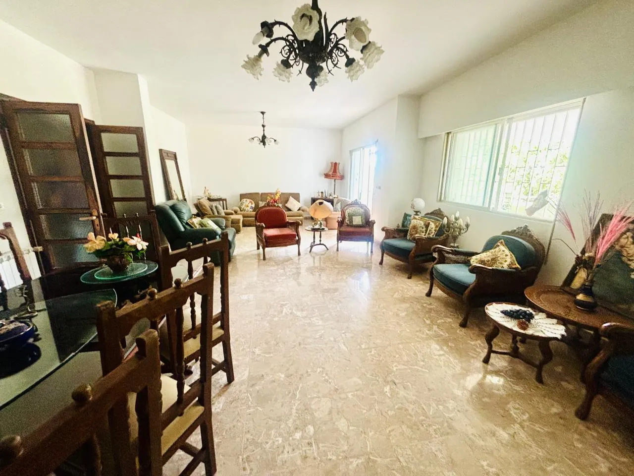 El biyada fully furnished apartment 220 sqm with terrace for Rent #6722 — الصورة 5