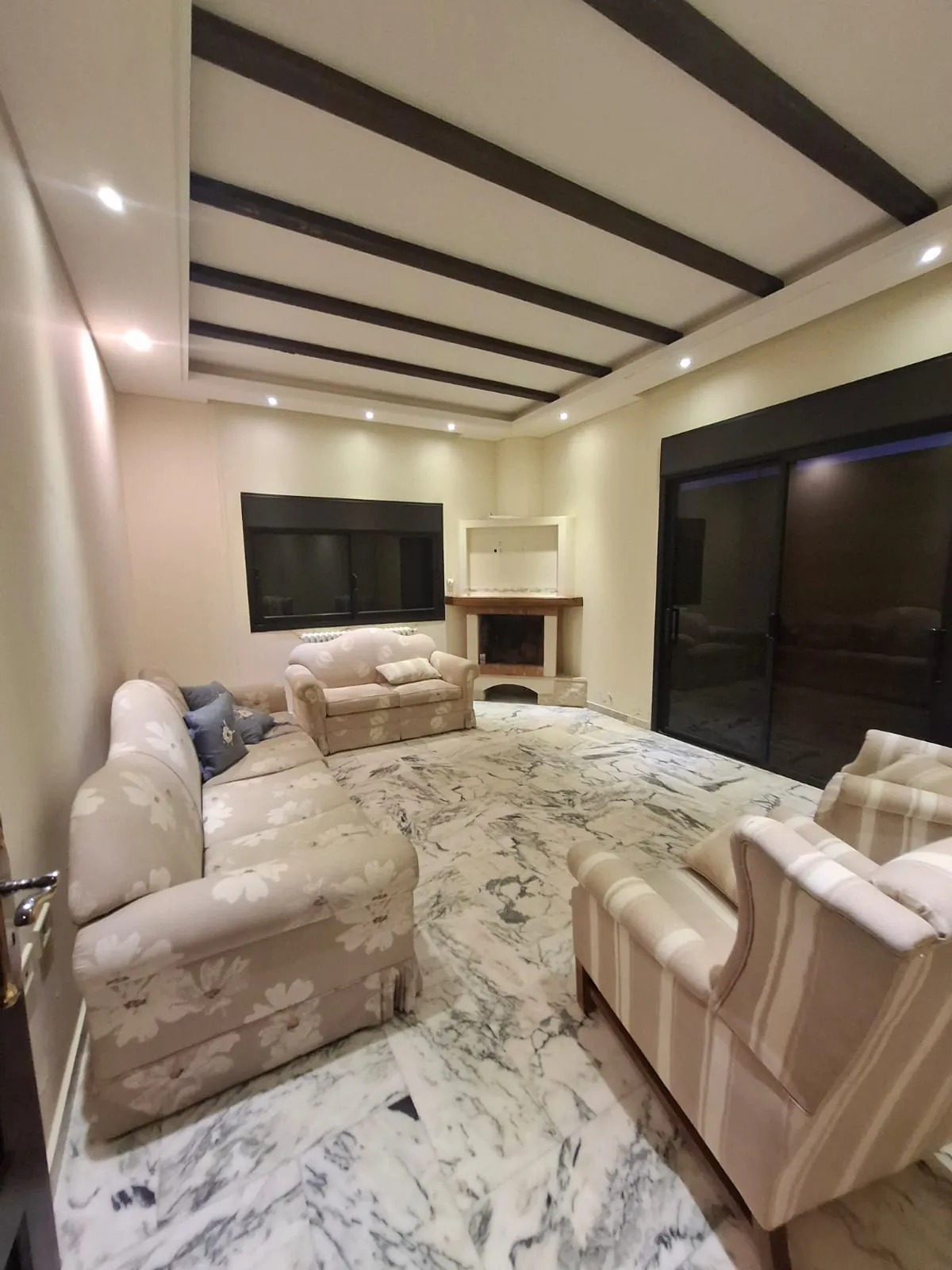 Sehayleh partly furnished villa 280 sqm + 300 sqm garden #6745 — الصورة 1