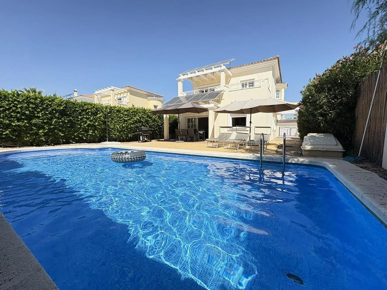 Spain Get your residency! villa with an exceptional plot and a large pool SVM744521 — photo 3