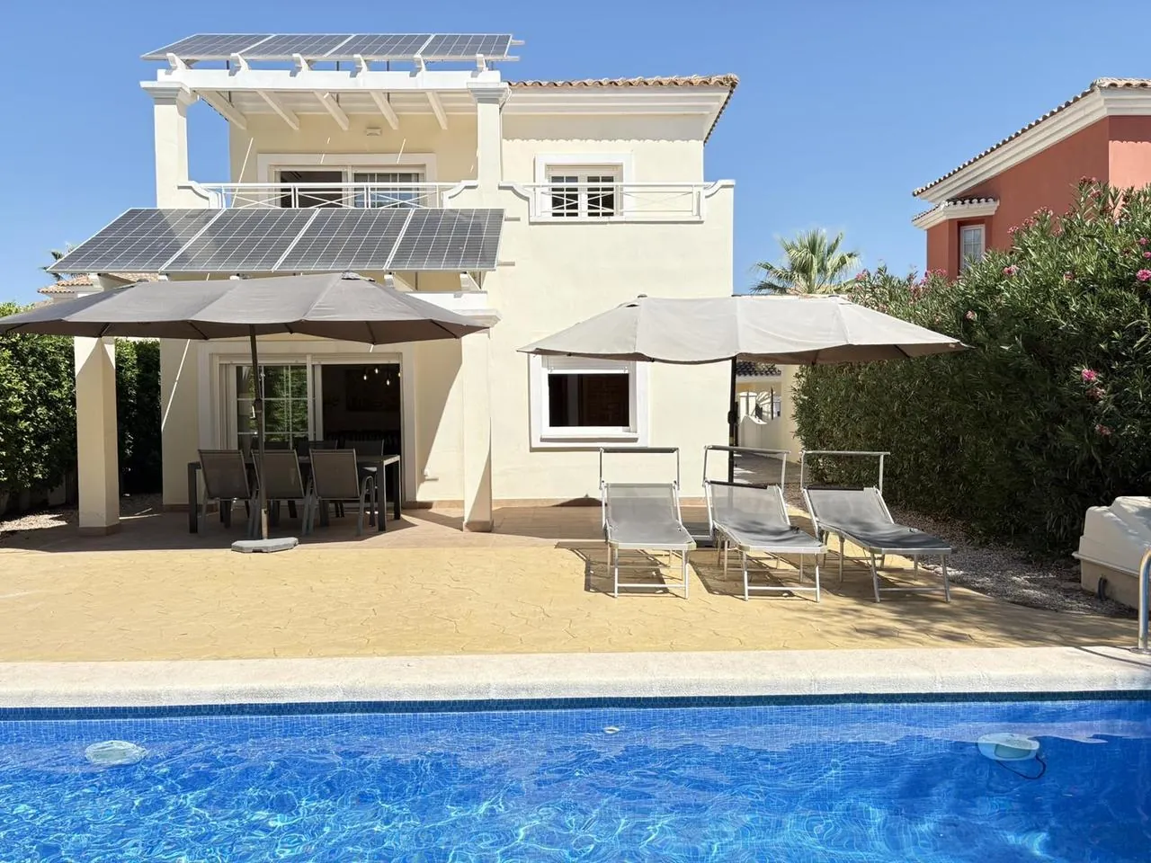 Spain Get your residency! villa with an exceptional plot and a large pool SVM744521 — photo 5