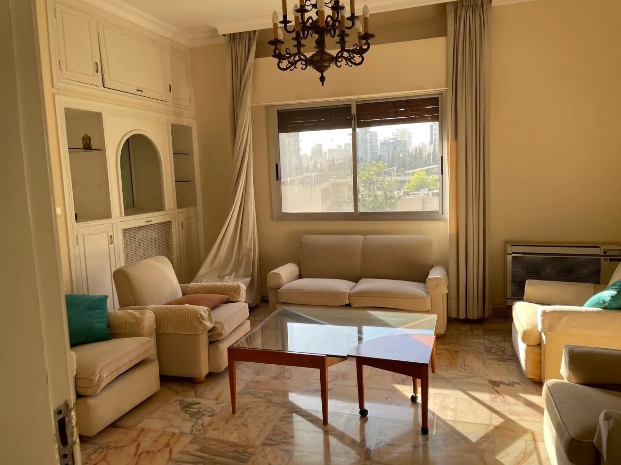 Achrafieh fully furnished spacious apartment 250 sqm for Rent #6753 — الصورة 2