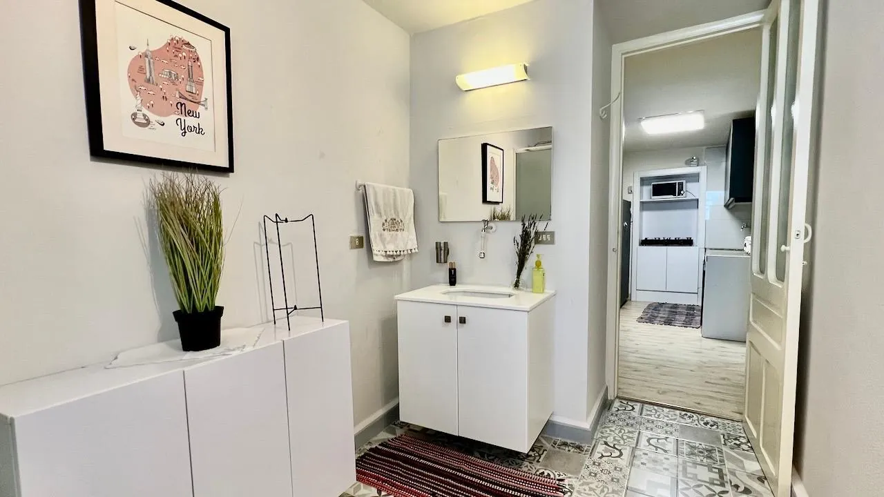 Zahle small villa with 3000 sqm land prestigious neighborhood for Rent Ref # 6767 — الصورة 3