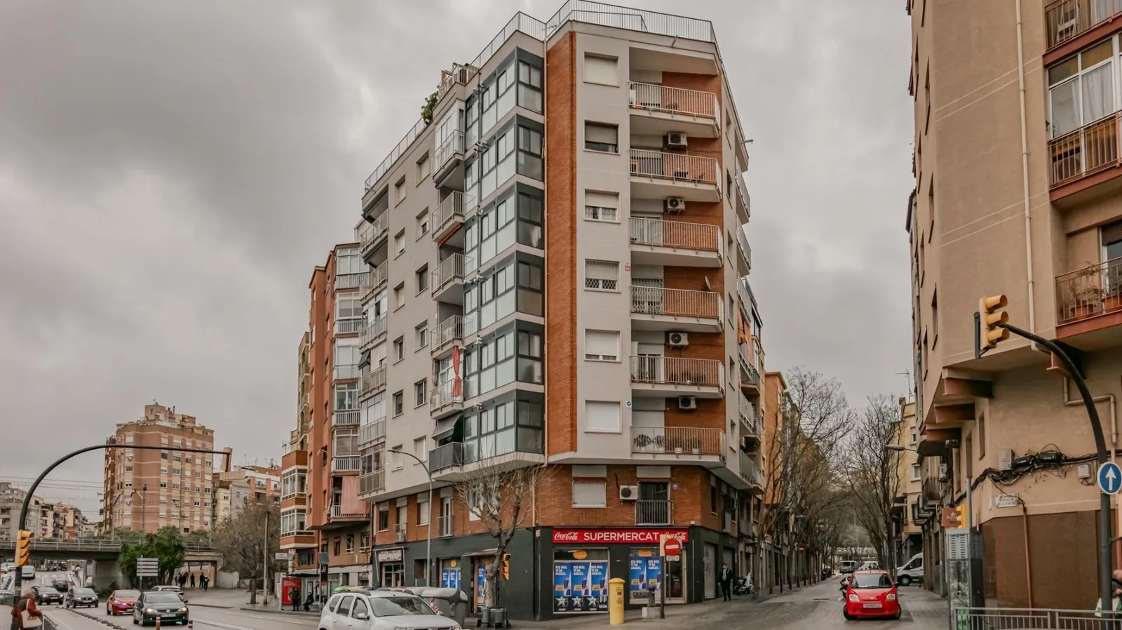 Spain get your residency! investment opportunity in Barcelona PR-00425 — photo 5