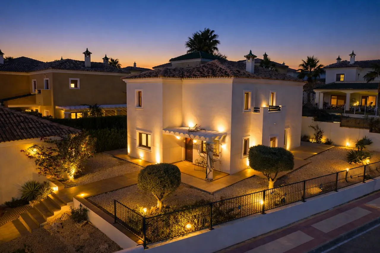 Spain Get your residency! villa in a prestigious golf resort SVM752925