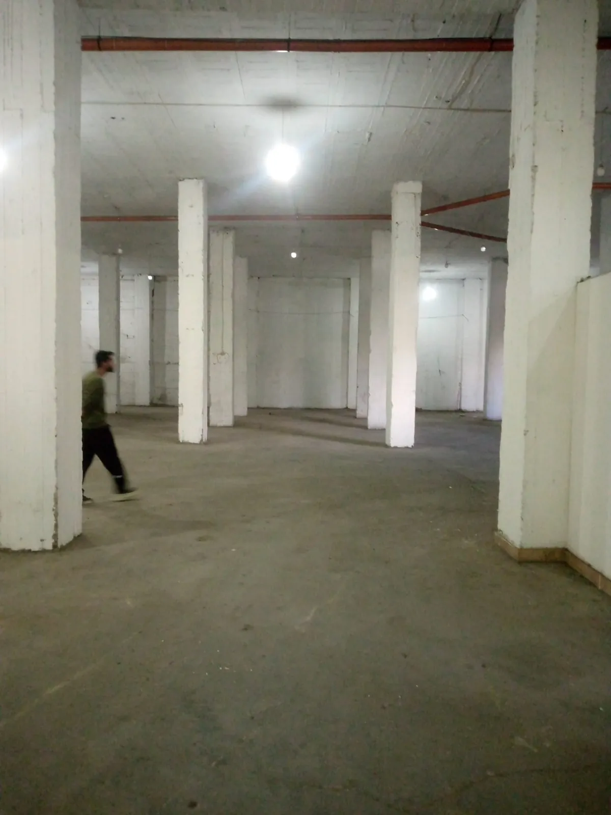 Haouch el omara warehouse 800 sqm prime location truck entrance #6908