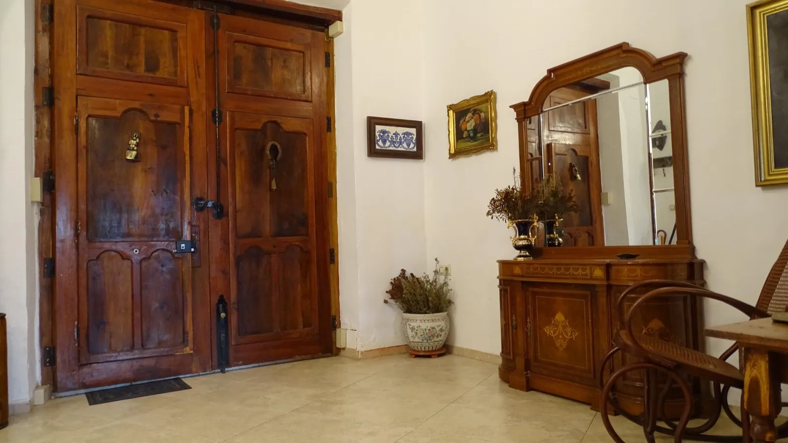 Spain Get your residency! renovated house 3 floors #008065 — photo 2