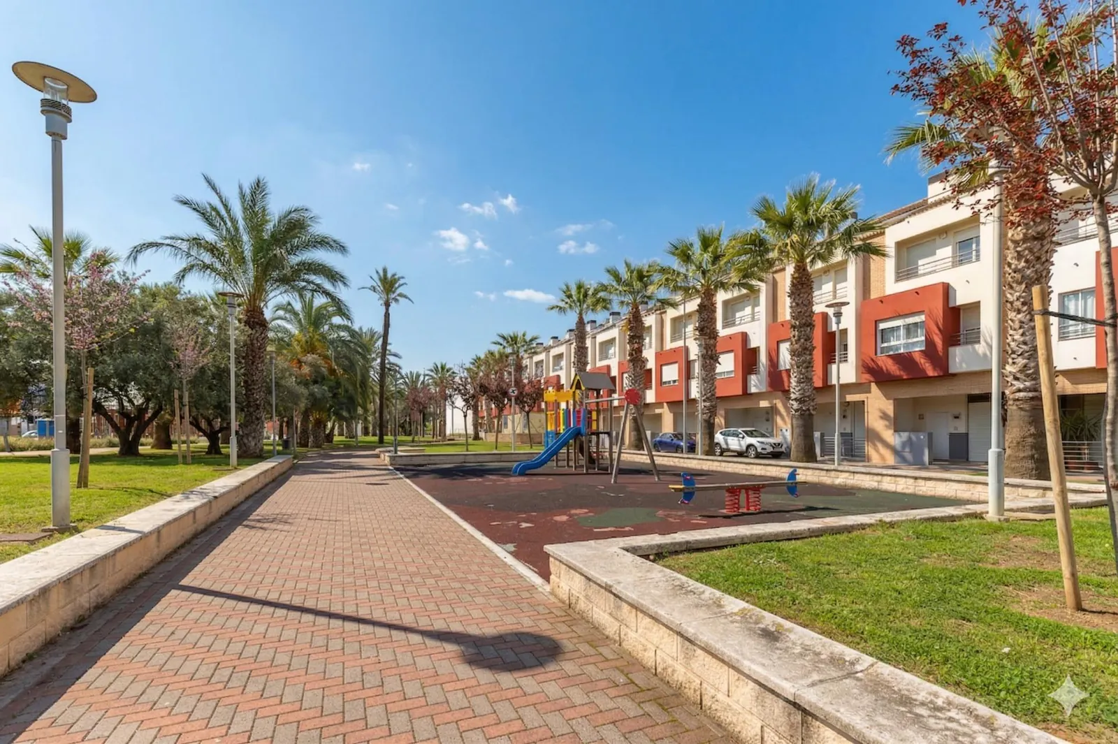 Spain get your residency! townhouse in one of the best areas 008725