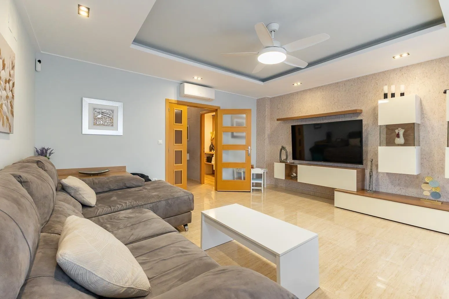 Spain get your residency! townhouse in one of the best areas 008725 — photo 2