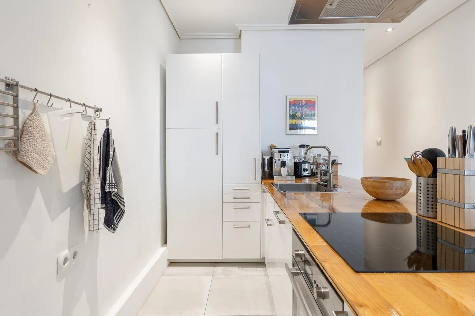 Spain get your residency! renovated apartment in the heart of Valencia 008765 — photo 4