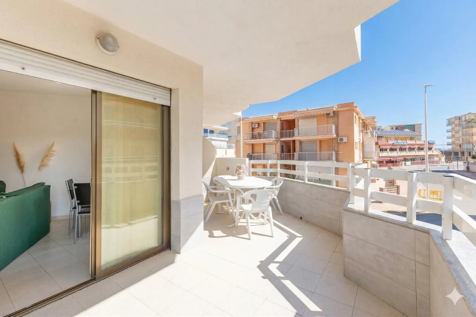 Spain get your residency! apartment prime location on the Valencian coast 008805 — photo 4