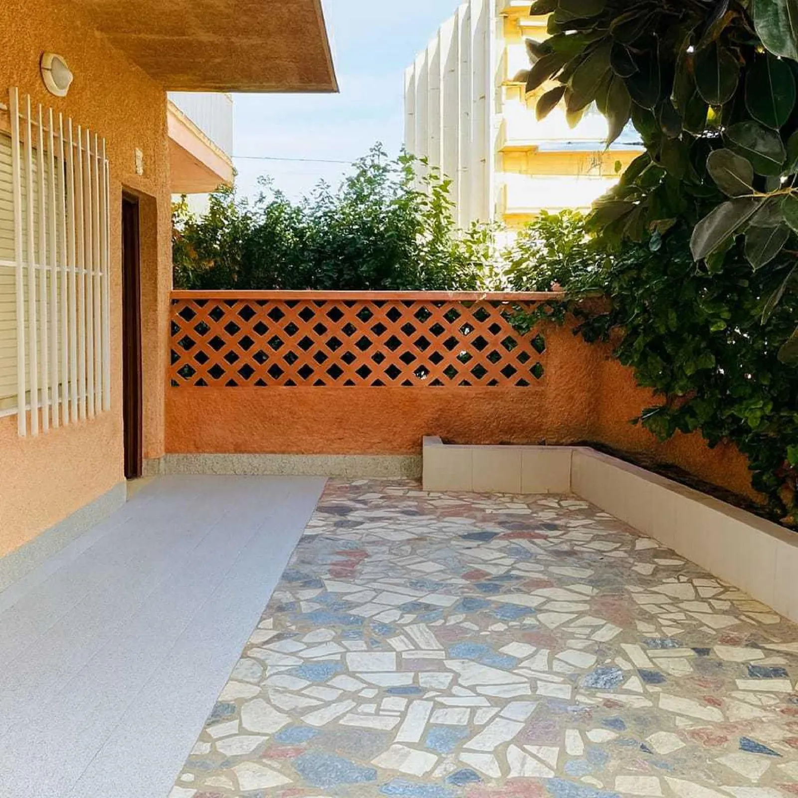 Spain get your residency! Semi-detached villa 100 meters from the sea 008855 — الصورة 2