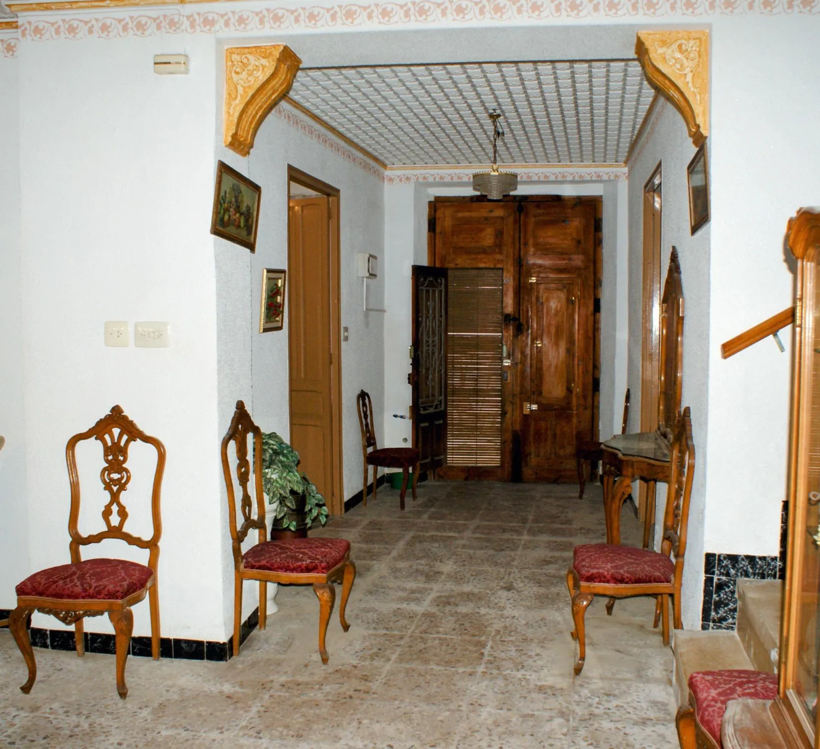 Spain get your residency! house in a quiet area need renovation 008895 — photo 2