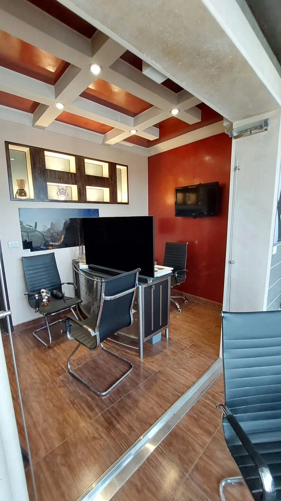 Ksara fully furnished office 120 sqm for Rent, open view #6924 — الصورة 3