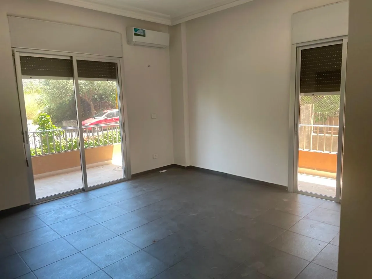 Hazmieh spacious apartment 190 sqm for Rent #6937
