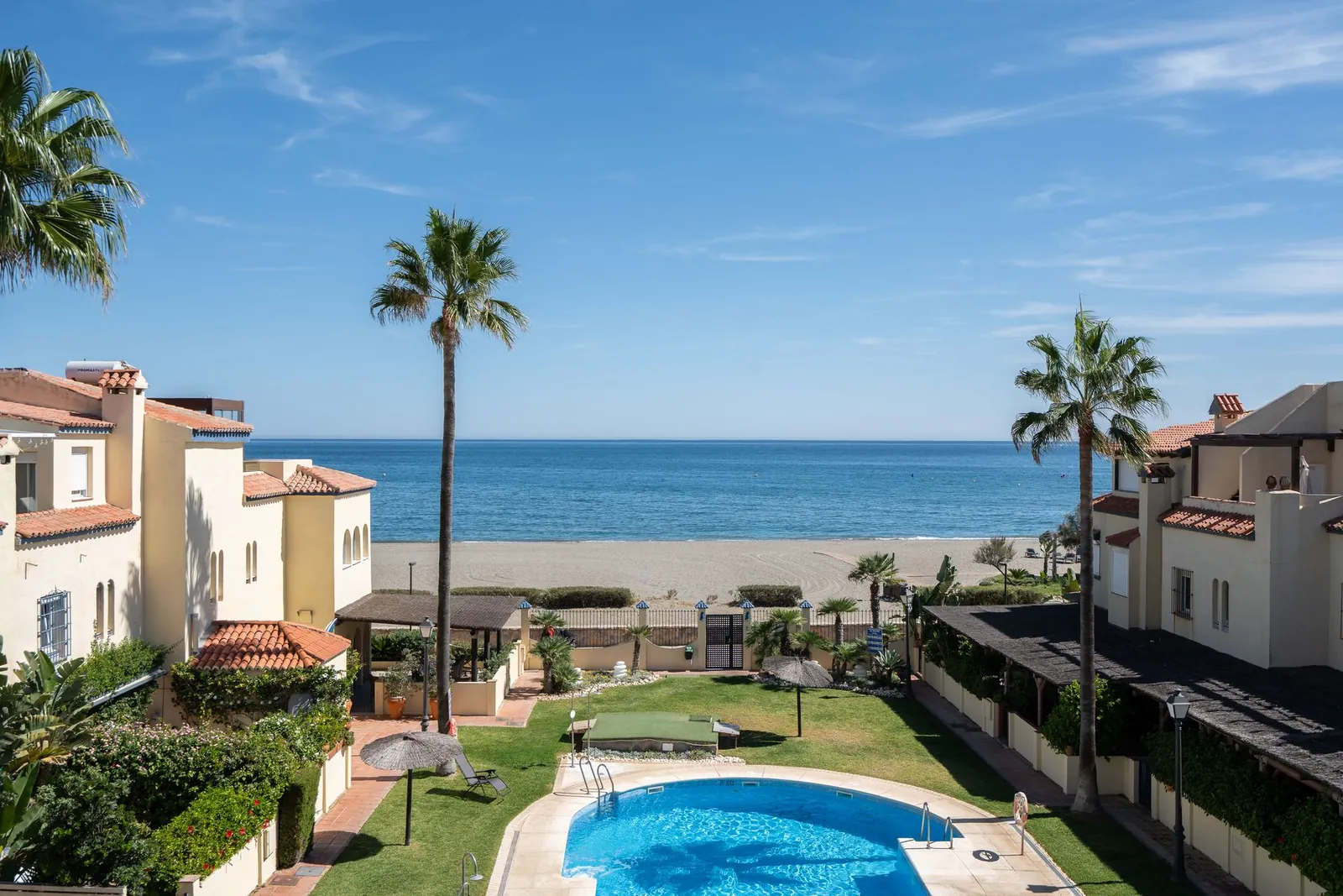 Spain get your residency! beachfront townhouse 3 floors high end SPCRM3835