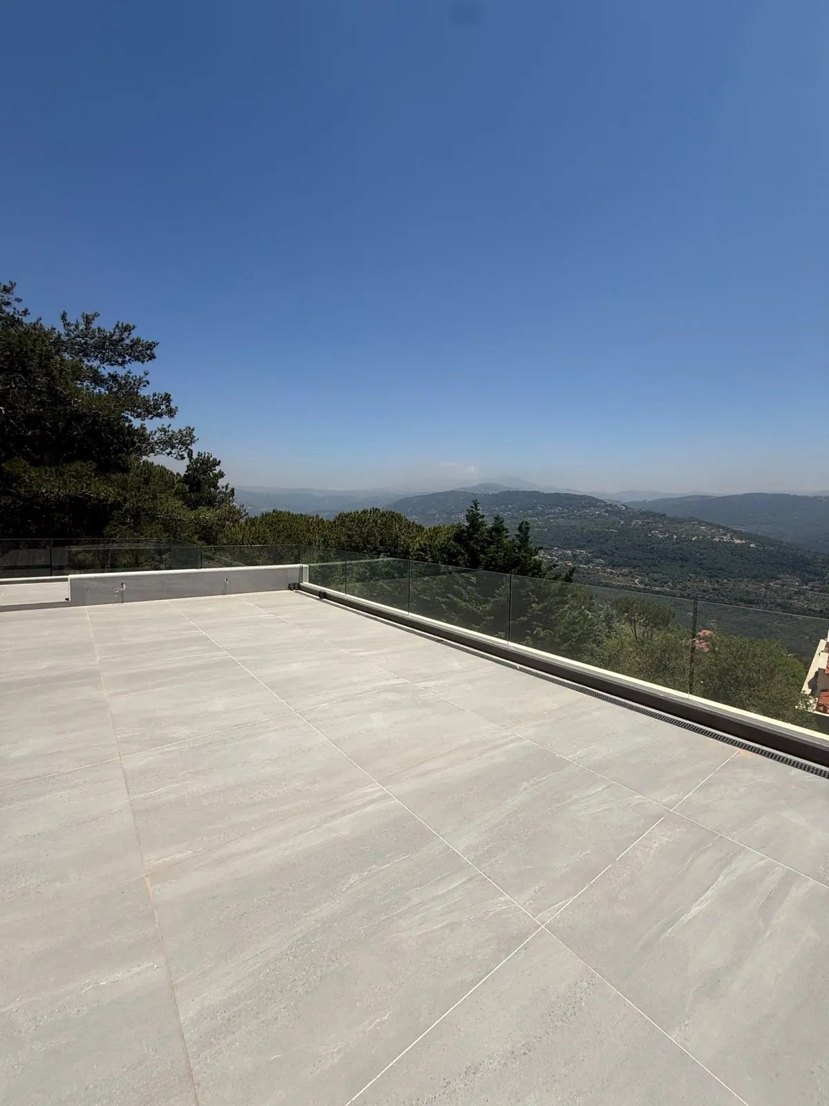Baabdat three-story luxury villa + pool, high-end finishes panoramic view #6941 — الصورة 3