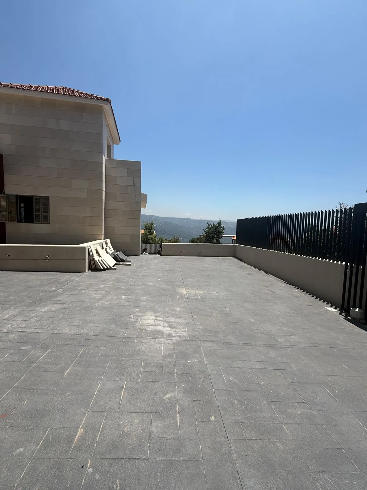 Baabdat three-story luxury villa + pool, high-end finishes panoramic view #6941 — الصورة 5