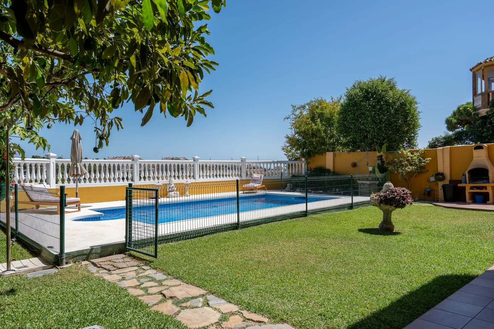 Spain Get your residency! villa in privileged areas of the Costa del Sol SPCRM3797 — photo 3